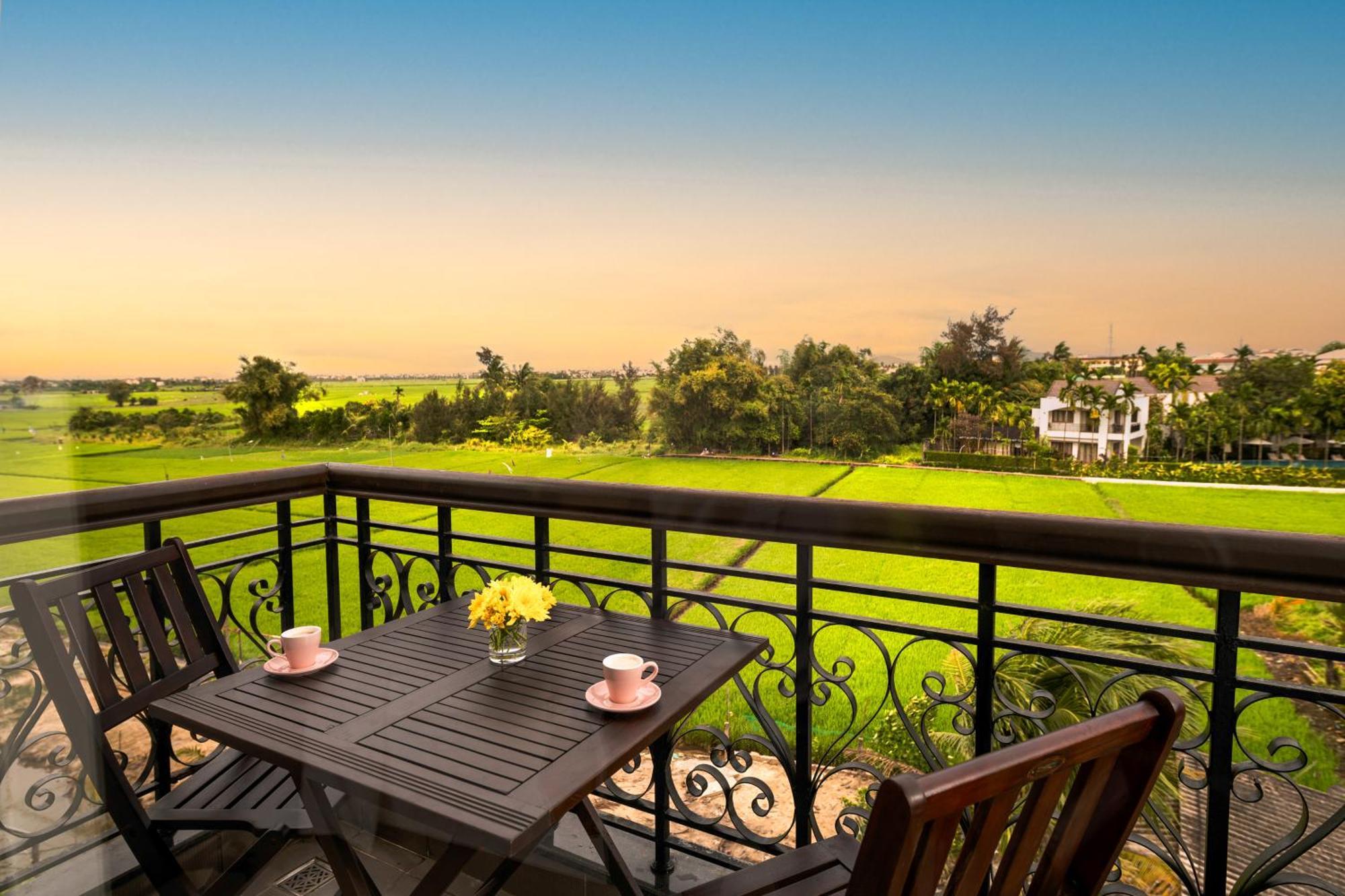ไอริส วิลลา Bed & Breakfast ฮอยอัน ภายนอก รูปภาพ