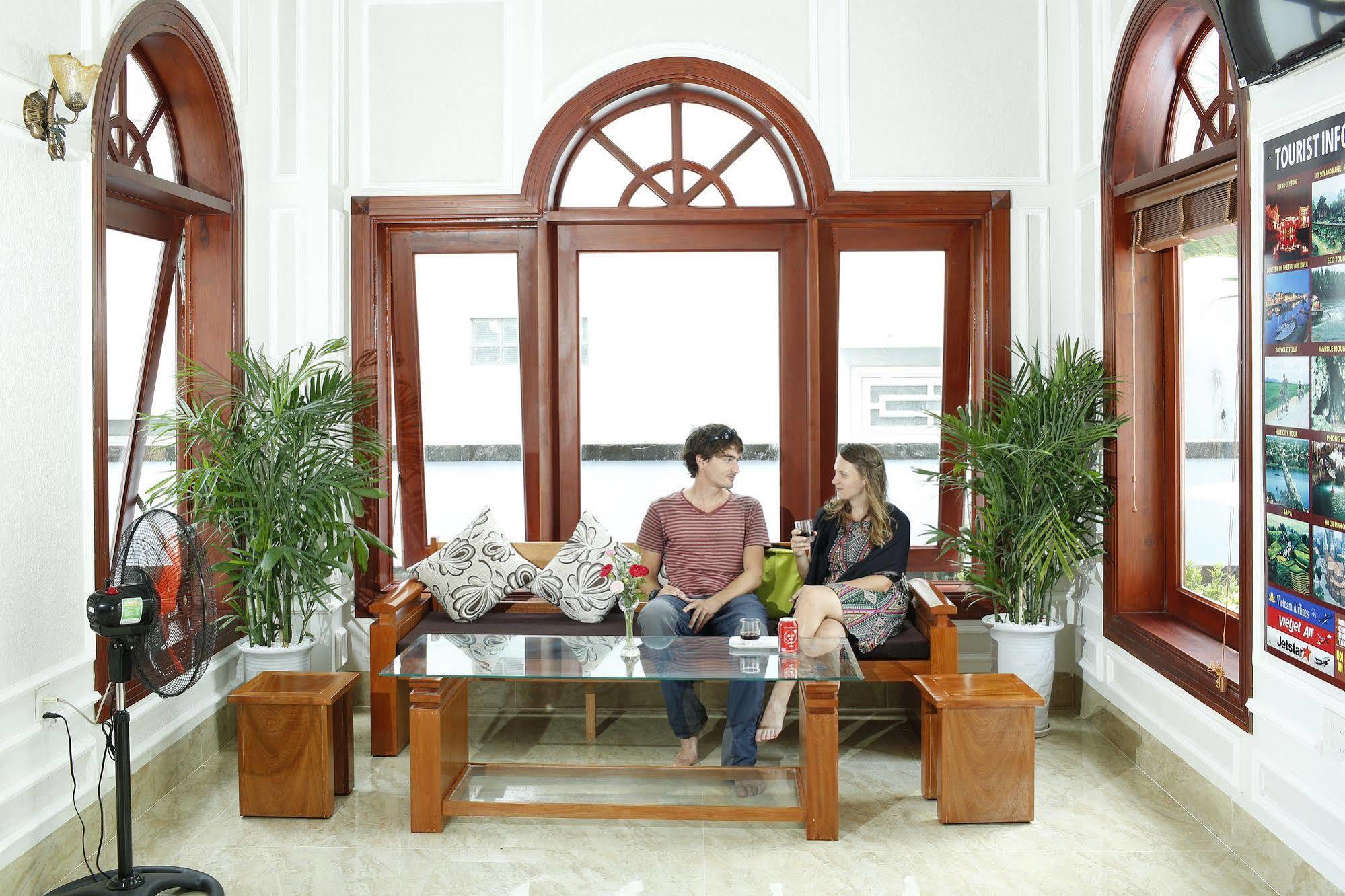 ไอริส วิลลา Bed & Breakfast ฮอยอัน ภายนอก รูปภาพ